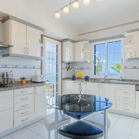Holiday home Ferienhaus Mit Privatpool Fuer 6 Personen Ca 300 Qm In Gaula, Madeira Ostkueste Von Madeira *